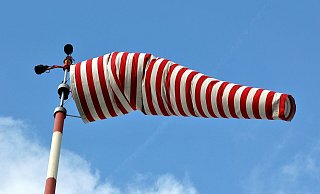 Für den Kreis Herford gilt am Freitag eine amtliche Warnung vor Windböen. - Symbolfoto: Pixabay/Bilderjet
