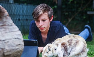Patrick Plöger (14) hat jetzt viel Zeit in den Ferien - und eine tolle Geschäftsidee. Sein Angebot, das er im Internet aufgegeben hat, wurde allerdings gelöscht. - Sarah Jonek Fotografie