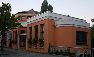 Der schöne Schein trügt: Die Kaiser-Karls-Trinkhalle ist heuteein Sanierungsfall. - Klaus Karenfeld
