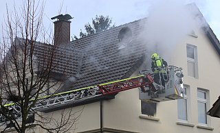 Der Umgang mit Strom war laut Polizei die Ursache für den Brand der Wohnung an der Diebricker Straße . - Claus Frickemeier