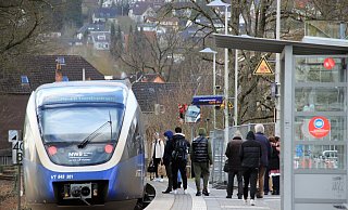 Etliche Fahrgäste sind am Dienstag an den Bahnhöfen im Kreis Höxter gestrandet. - David Schellenberg