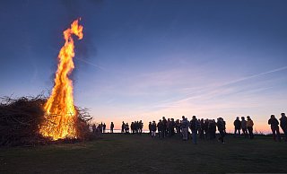 Wer ein Osterfeuer plant, kann dies bis Mitte März anmelden. - Stadt Paderborn