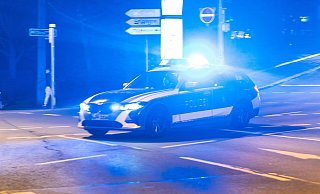 Wer hat den Vorfall in der Nacht in Harsewinkel im Kreis Gütersloh beobachtet? Hinweise an die Polizei Gütersloh, Tel. 05241 8690. - Symbolfoto/picture alliance