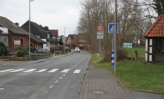 So wird der Oelweg in Salzkotten, der versuchsweise eine Fahrradstraße ist, bald wieder aussehen. - Johannes Büttner