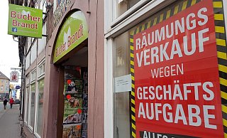 Alles muss raus. Die Buchhandlung Bücher Brand ist die letzte ihrer Art in Höxter – jetzt gibt es nur noch einen Buch-Filialisten. - David Schellenberg