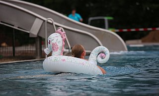 Wo lässt es sich am besten im Bünder Land bei der Hitze aushalten? Vorne mit dabei sind klar die Bäder. - Gerald Dunkel
