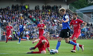 Die Herringhauser zeigten vollen Einsatz gegen Arminia Bielefeld: Lukas Möllering warf sich in jeden Zweikampf. Foto: Yvonne Gottschlich - Yvonne Gottschlich