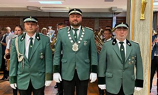 Jens Winter heißt der neue König der Scherfeder Schützen. - Schützen