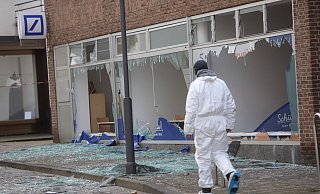 Das demolierte Gebäude am Samstag bei Tageslicht. - Charlotte Mahncke