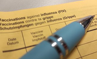 In einer Apotheke ist der gefälschte Impfpass aufgefallen. - Svenja Ludwig