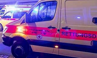 Rettungskräfte versuchten noch, den 70-Jährigen aus Rietberg an der Unfallstelle in Lippstadt zu reanimieren. - Symbolfoto/Imago