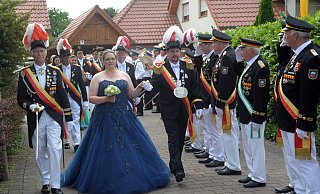 Stefan und Meike Alpmann sind das Scharmeder Königspaar. - Reinhard Peters