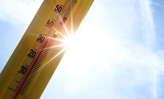 Der Klimawandel sorgt für teils extreme Temperaturen. Die Deutsche Umwelthilfe hat jetzt den Hitzeschutz in 190 Städten geprüft, darunter auch Gütersloh. - picture alliance / Eibner-Pressefoto Der Klimawandel sorgt für teils extreme Temperaturen. Die Deutsche Umwelthilfe hat jetzt den Hitzeschutz in 190 Städten geprüft, darunter auch Gütersloh. - picture alliance / Eibner-Pressefoto