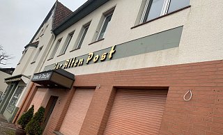 Anneliese und Bruno Möller betrieben die Gaststätte bis 2001. Das Hauptgebäude stammt aus dem Jahr 1890. - Jens Reddeker