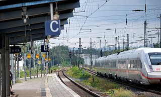 Bahnhof Gütersloh: Ab Mitte August drei Wochen kein Zugwegen Sanierungsarbeiten am Eisenbahnkreuz Röhrheide