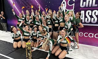 Die Wildcats bei der Feier ihres Europameisterschafts-Titels. Nun soll es zur WM gehen. - European Cheerleading Association