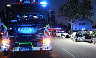 Ein 6er BMW und ein Fiat Punto kollidierten auf dem Dr.-Rörig-Damm. - Feuerwehr Paderborn