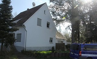 Großeinsatz von Polizei, Landeskriminalamt und Technischem Hilfswerk im Gewerbegebiet Eidinghausen. - Ulf Hanke