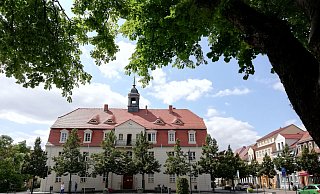 Im Rathaus am Marktplatz in Bad Liebenwerda tagt die Stadtverordneten-Versammlung. In der stellt die AfD nun die größte Fraktion. - Joern Spreen-Ledebur