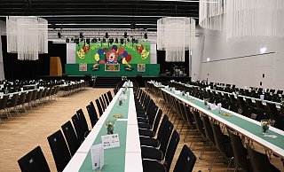 Im Februar 2020 war der Wiedenbrücker Carnevalsverein einer der ersten, der im Saal der neuen Stadthalle feierte. Das war auch vorerst die letzte Prunksitzung der Grünen Funken. Auch im nächsten Jahr wird es die nicht geben. - Marion Pokorra-Brockschmidt