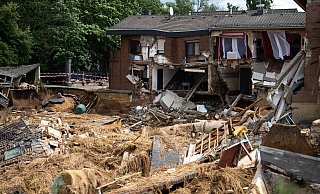Juli 2021 in Erftstadt-Blessem: Häuser sind in Folge der Unterspülung durch das Hochwasser eingestürzt oder einsturzgefährdet. - Jonas Güttler