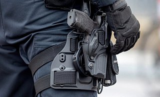 Am Donnerstagabend kam es in Enger zu einem dramatischen Polizei-Einsatz. - Symbolfoto: Picture Alliance