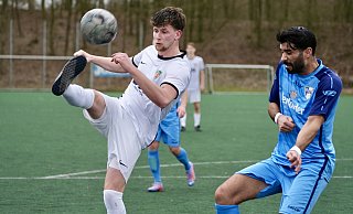 Dornbergs Noah Fritz (l.) wird gegen den SCV Neuenbeken in der Defensive für Stabilität sorgen. - Peter Unger