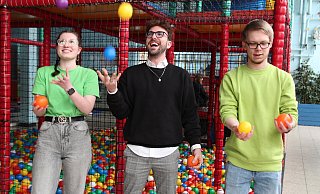Zeigen, wie es geht: Jana (Springolino), Raphael (Popkorn) und Tobias (Springolino) - Miriam Savvidis