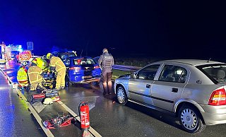 Bei einem Auffahrunfall auf der Münstersstraße (B64) in Höhe Sande wurden am Donnerstagmorgen zwei Frauen verletzt, eine von ihnen schwer. - Ralph Meyer