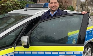 Jens Schmidt ist seit Anfang 2023 neuer Dorfsheriff in Borgholzhausen. Sein Foto zierte jetzt den Facebook-Auftritt eines unbekannten Betrügers. - Matthias Foede