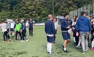 Dieser Screeshot aus dem Video eines Zuschauers zeigt eine Szene wenige Minuten nach den skandalösen Vorfällen beim Spiel Brake II gegen den SV Roj. - Fotorepro: Carsten Berger Dieser Screeshot aus dem Video eines Zuschauers zeigt eine Szene wenige Minuten nach den skandalösen Vorfällen beim Spiel Brake II gegen den SV Roj. - Fotorepro: Carsten Berger
