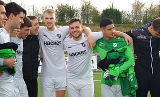 So gut wie der zweiten Mannschaft des SV Rödinghausen ging es heute nicht allen in den nördlichen Kreisen. - Andreas Gerth