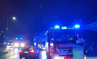 Zahlreiche Einsatzkräfte sind vor Ort. - Claus Frickemeier