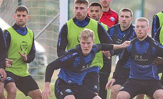 SCP-Sechser Kai Klefisch (r.) ist im Heimspiel gegen Düsseldorf gesperrt. Für ihn könnte Mattes Hansen (vorne) oder Marco Schuster (l.) in die Startelf rücken. - Oliver Krato
