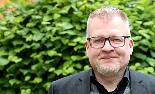 Ein intimer Kenner des Lebens und der geschichtlichen Karriere des Sachsenherzogs Widukind ist dort angekommen, wo er hingehört: Olav Heinemann leitet das Widukindmuseum in Enger. - Andreas Sundermeier