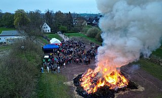 Osterfeuer in Oetinghausen - Yvonne Gottschlich