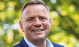 Matthias Goeken (CDU) spricht über die Oktoberwoche. - Pressefoto Büro