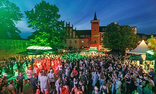 Unter anderem beim Bierbrunnenfest werden in der Stadt Lübbecke die Beleuchtungszeiten ausgedehnt. - Oliver Krato