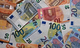 Symbolfoto: Studieren wird immer teurer. Die Studierendenvertreter mahnen das Land, bei den Zuschüssen für die Studierendenwerke nachzusteuern. - dpa