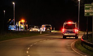 Die Polizei hat die Zufahrt von der Birne auf die Portastraße abgeriegelt. Vorübergehend kommt es dadurch zu Staus. - Henning Wandel