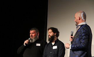 Florian Jürgens (l.) und Stephan Fröhlich vom Vorstand des Spitziale-Teams begrüßten die Besucher im vergangenen Jahr.. - Klaus Frensing