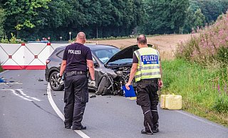 Bei einem schweren Motorrad-Unfall in Halle im Kreis Gütersloh starben zwei junge Menschen. - Paul Brinkmann
