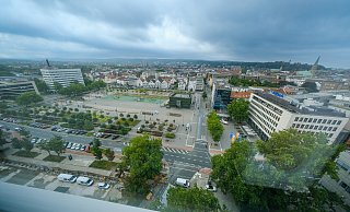 Die Polizei hat sich die Drogenszene am Kesselbrink vorgenommen. Es kommt zur Verfolgungsjagd. - Andreas Zobe