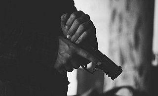 In der Nacht eröffnete der Angeklagte laut Staatsanwalt in der Neustadt das Feuer und schoss mindestens fünf Mal. - Symbolfoto: pexels