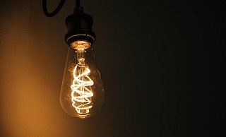 Kein Licht hatten am Mittwochmorgen zahlreiche Menschen im Kreis Paderborn. Der Strom war ausgefallen. - Pexels Kein Licht hatten am Mittwochmorgen zahlreiche Menschen im Kreis Paderborn. Der Strom war ausgefallen. - Pexels