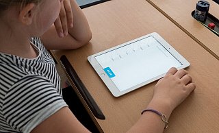 Die Schülerinnen und Schüler in Herford wurden mit Tablets ausgerüstet. Die müssen irgendwann auch entsorgt werden. - Pixabay