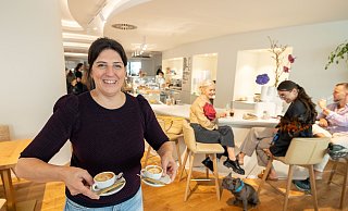 Die ehemalige Gastronomin des Restaurants „Gui“ führt jetzt die neue Café- und Weinbar „Anima“ in der Altstadt. - Oliver Krato