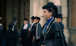 Matilda De Angelis spielt Lidia Poët. Die Serie "Das Gesetz nach Lidia Poët" beruht auf einer wahren Geschichte. - LUCIA IUORIO/NETFLIX