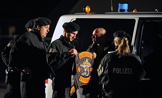 Die Bandidos stehen seit vielen Jahren im Fokus der Polizei, wie hier 2018. Drei Jahre später wurden sie in NRW schließlich verboten. Nun hat die Polizei offenbar neue Erkenntnisse zu ehemaligen Mitgliedern. - IMAGO/Funke Foto Services