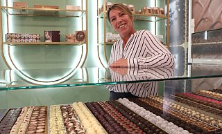 Pina Moor freut sich auf die Eröffnung ihrer Chocolaterie Pina in Paderborn. - Holger Kosbab